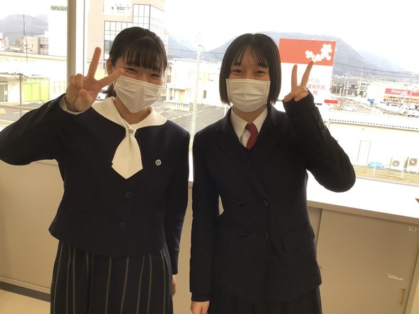 0E409CEC-AAB1-4F5B-BF12-998EE4C3A76E
