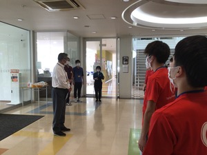 E829DB02-E7AC-481A-855D-CBE955293EA3
