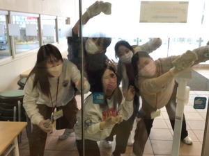 21993AC4-79A9-4DB9-B926-9B68920DD1A6