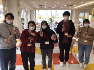 8A792121-7FF3-4876-8EC6-11212AC60F8A