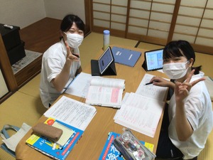 01DA1C3F-6EF2-4420-B593-1E66E79F2A6F