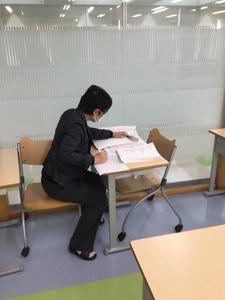 E1CBD125-EDA9-49F7-A9DB-63C0C4AD7D02