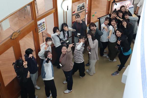 館内集合写真①