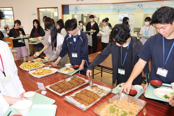 食事場面①